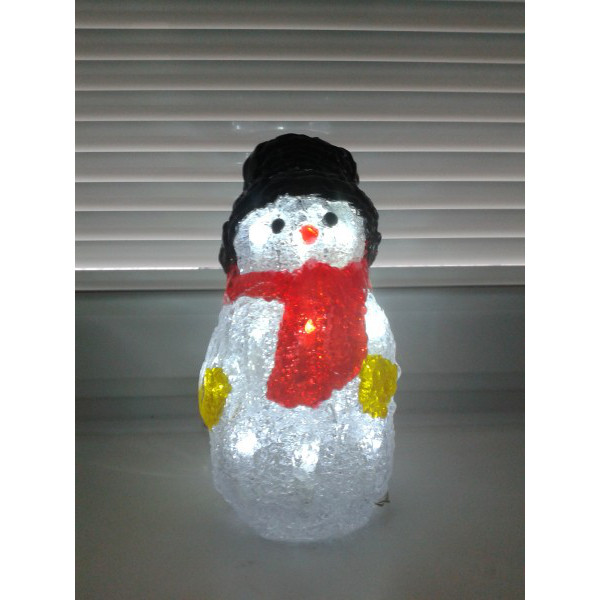 LED osvetljen snežak