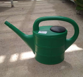 Lonec za zalivanje 6l