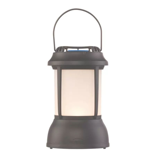 Termo svetilka Thermacell, ki odganja komarje na terasi